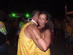 Oktober 10 Anos